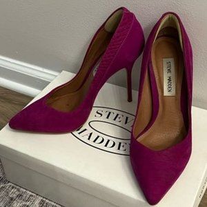 Fuchsia Steve Madden Suede Pumps with Snakeskin Detail
